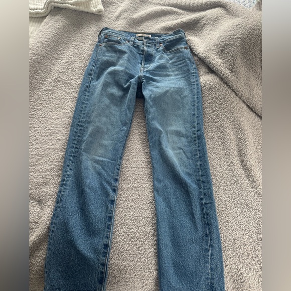 Levi's Light Blue Denim Jeans - Picture 1 of 3